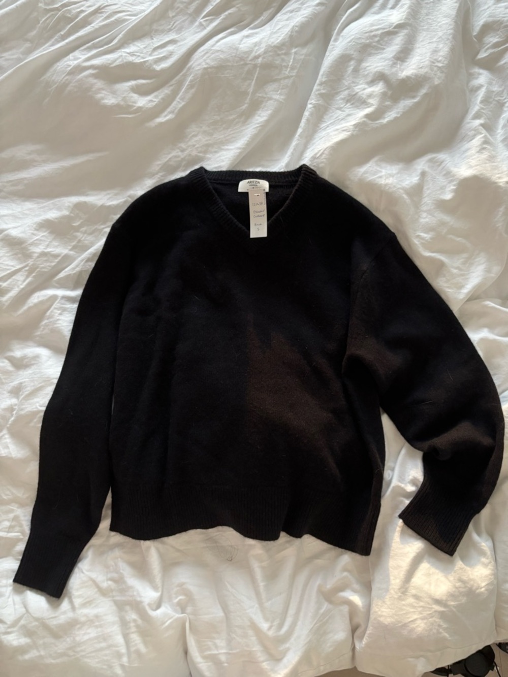 Aritzia Cashmere V Neck Sweater